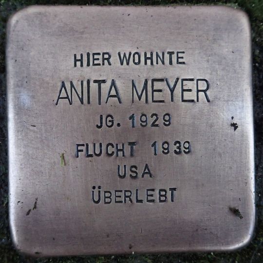 Stolperstein en memoria de Anita Meyer