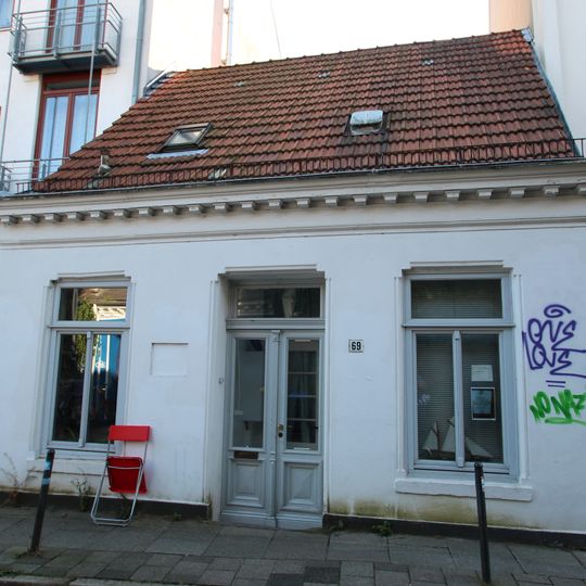 Wohnhaus Kreuzstraße 69