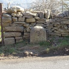 Milestone, Selsley; opp. Sunnybrae
