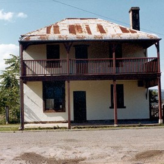 Royal Oak Arms Hotel