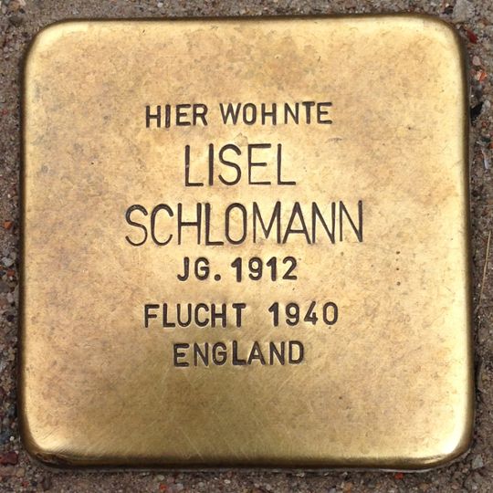 Stolperstein en memoria de Lisel Schlomann