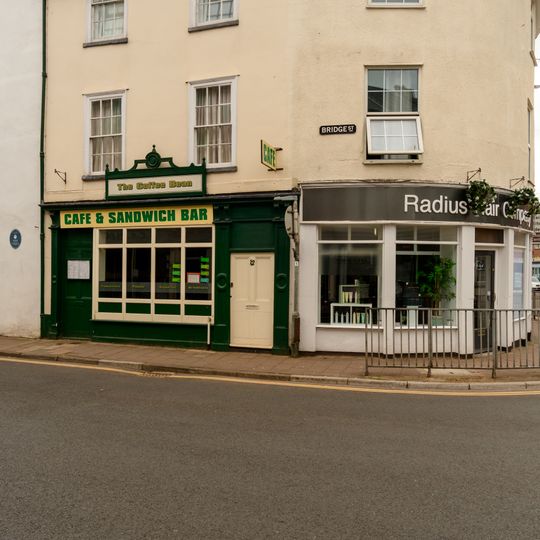 The Square Meal Cafe