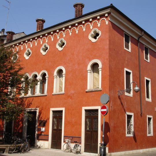 Biblioteca civica Renato Bortoli