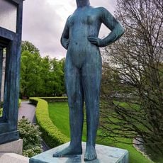 Statue
