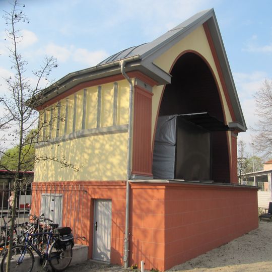 Musikpavillon, ehemals zugehörig zum ehemaligen Strandcafé Wanner
