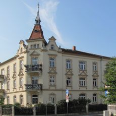 Mietshaus Karl-May-Straße 2
