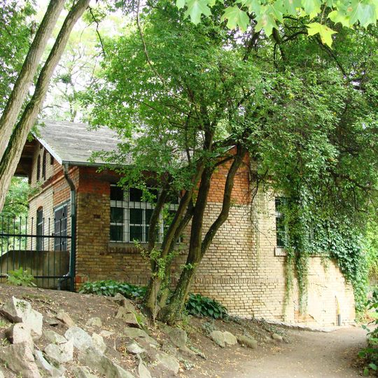 Gardner's House in Lubostroń
