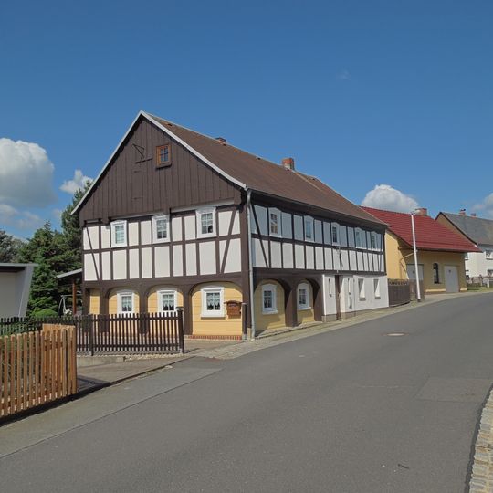 Hauptstraße 48