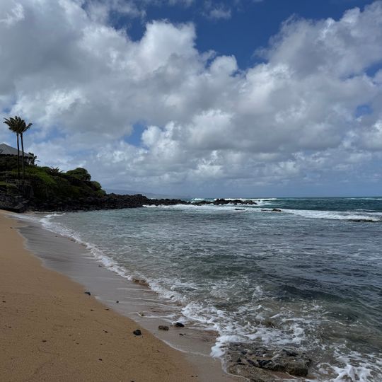 Kūʻau Cove