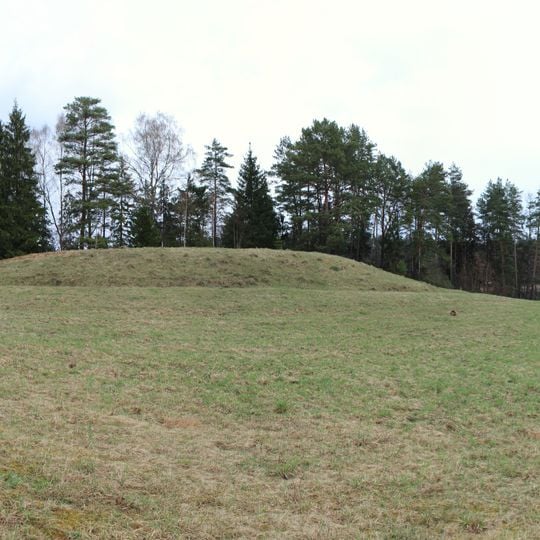 Velikuškių I piliakalnis