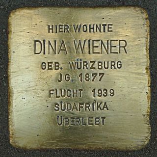 Stolperstein en memoria de Dina Wiener
