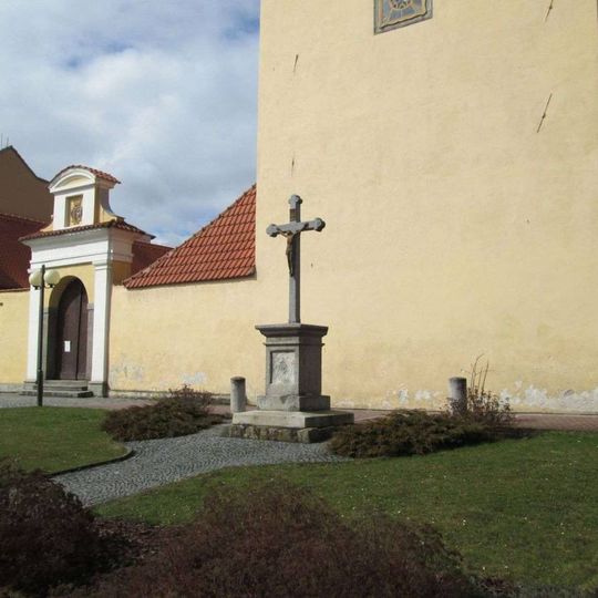 Kříž v Protivíně na Masarykově náměstí