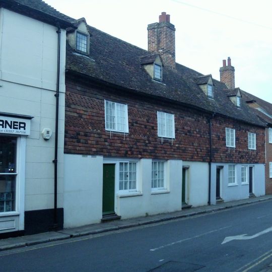 38-41, St Radigund Street