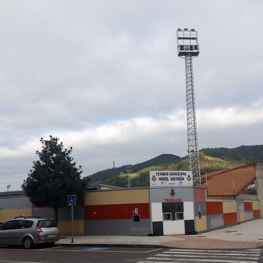 Estadio Hermanos Antuña
