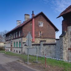 Budynek mieszkalny (ul. Parkowa 10) w zespole folwarcznym w Świerklańcu