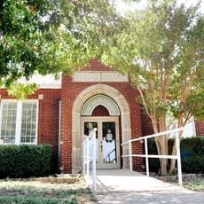 Yukon Public Library