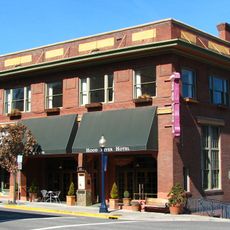 Mount Hood Hotel Annex