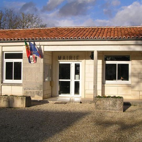 Saint-Même-les-Carrières