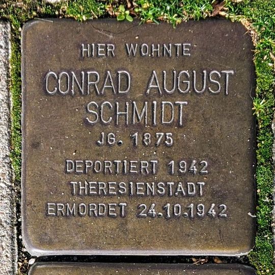 Stolperstein em memória de Conrad August Schmidt