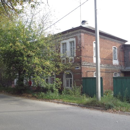 Жилой дом для специалистов текстильной фабрики