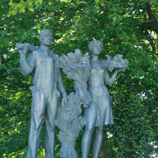 Socha dělníků v Želetavě