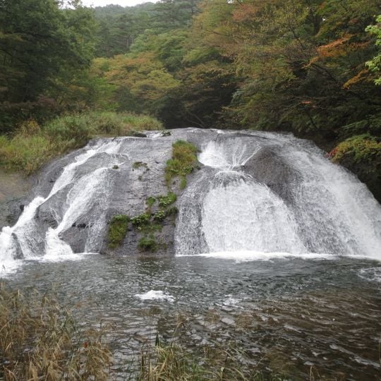 Kamabuchi Falls