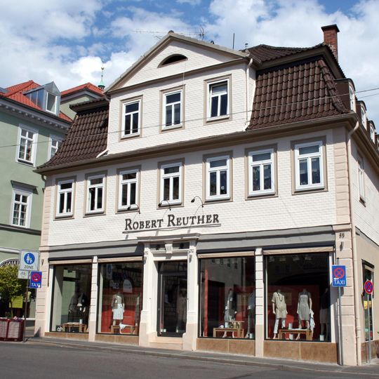 Wohn- und Geschäftshaus