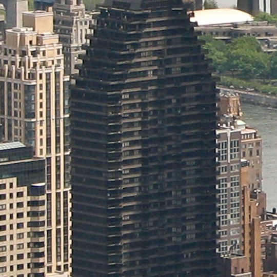 100 United Nations Plaza Tower