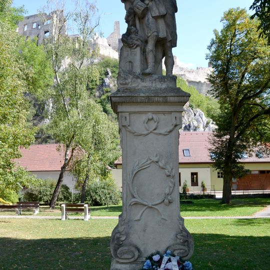 Socha sv. Floriána, podstavec