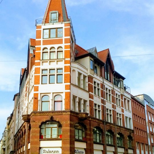 Blumenauer Straße 1, Hannover