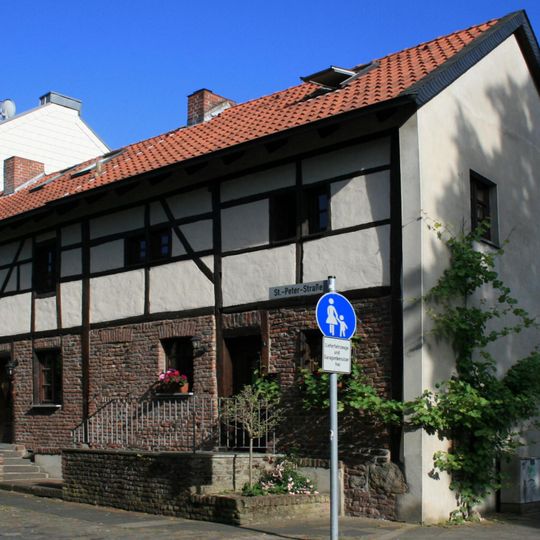 St. Peter-Straße 4
