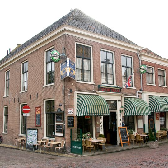 Middendam 10, Monnickendam