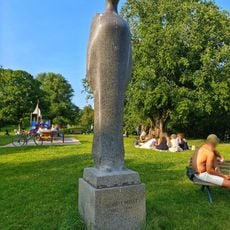 Statue