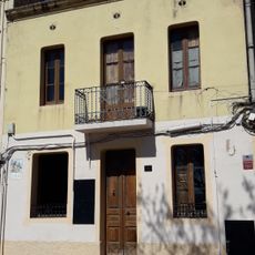 Habitatge de la Plaça Gaudí, 6