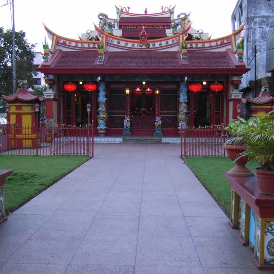 Ban Hin Kiong Temple