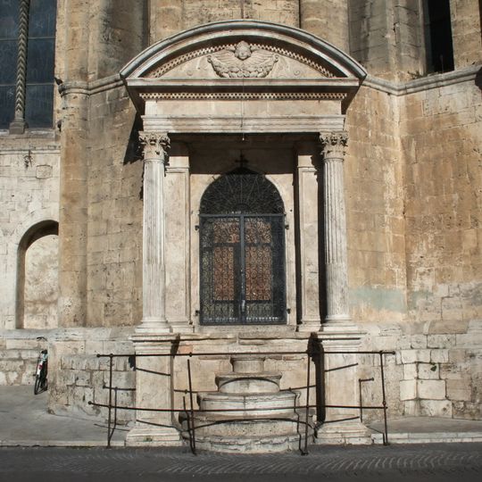 Edicola di Lazzaro Morelli