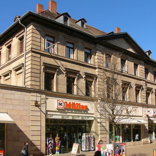 Kaufmannshaus in Ecklage, jetzt Warenhaus