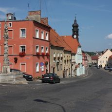 Dom (blok śródrynkowy)