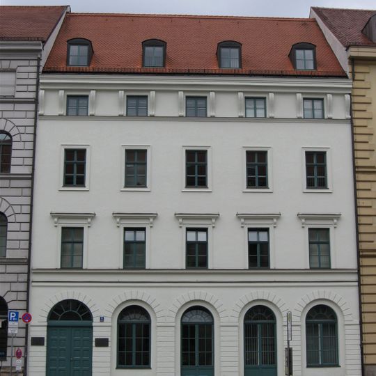 Ehem. Wohnhaus, jetzt Teil des Bayer. Staatsministeriums des Inneren