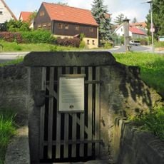 Water pump and well house Pappritz