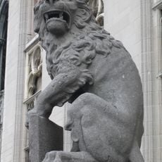 Statue