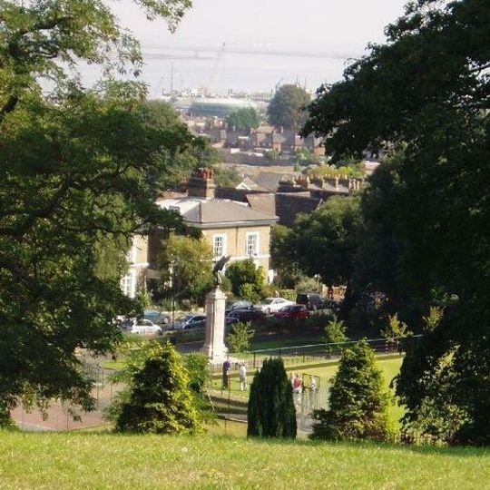 Gravesend War Memorial