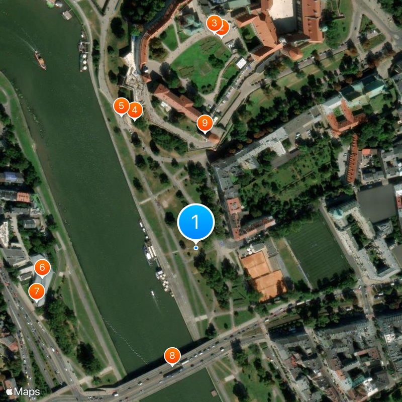 Statue of the dog Dżok Mappa