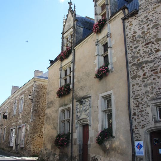 Maison canoniale de Saint-Denis-d'Anjou