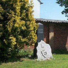 Památník obětem I. a II. odboje ve Městě Touškov