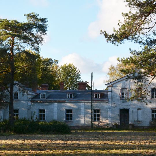 Pikva manor house