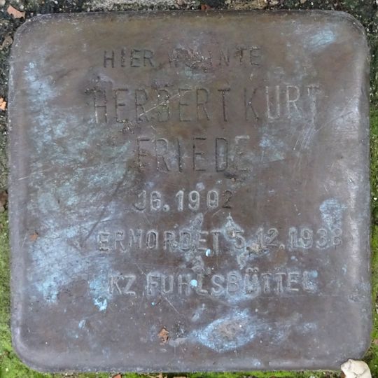 Stolperstein en memoria de Herbert Kurt Friede