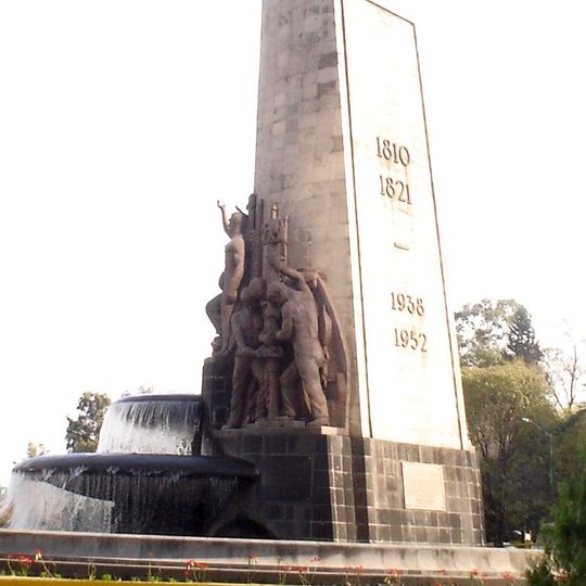 Monumento a Fuente de Petróleos