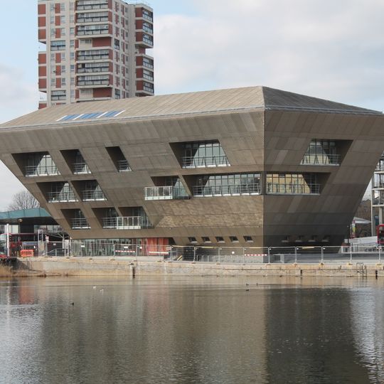 Canada Water Library