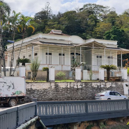 Edifício na Rua Bernardino Monteiro nº 14